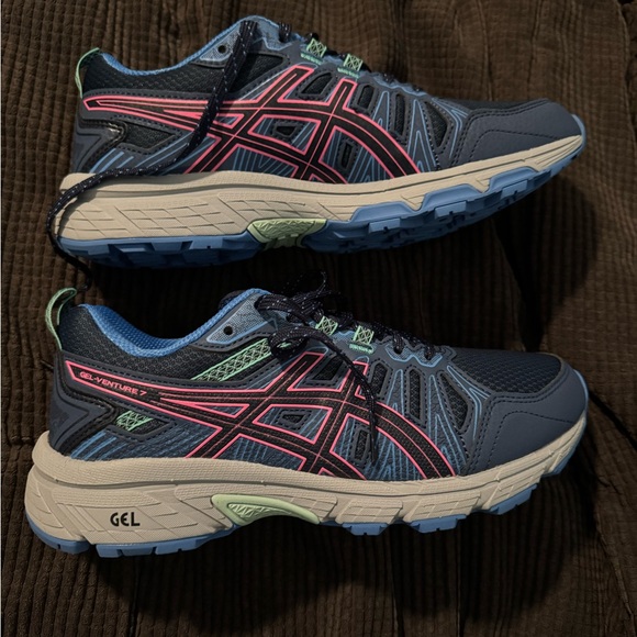 Asics Shoes - Asics women’s sneakers blue